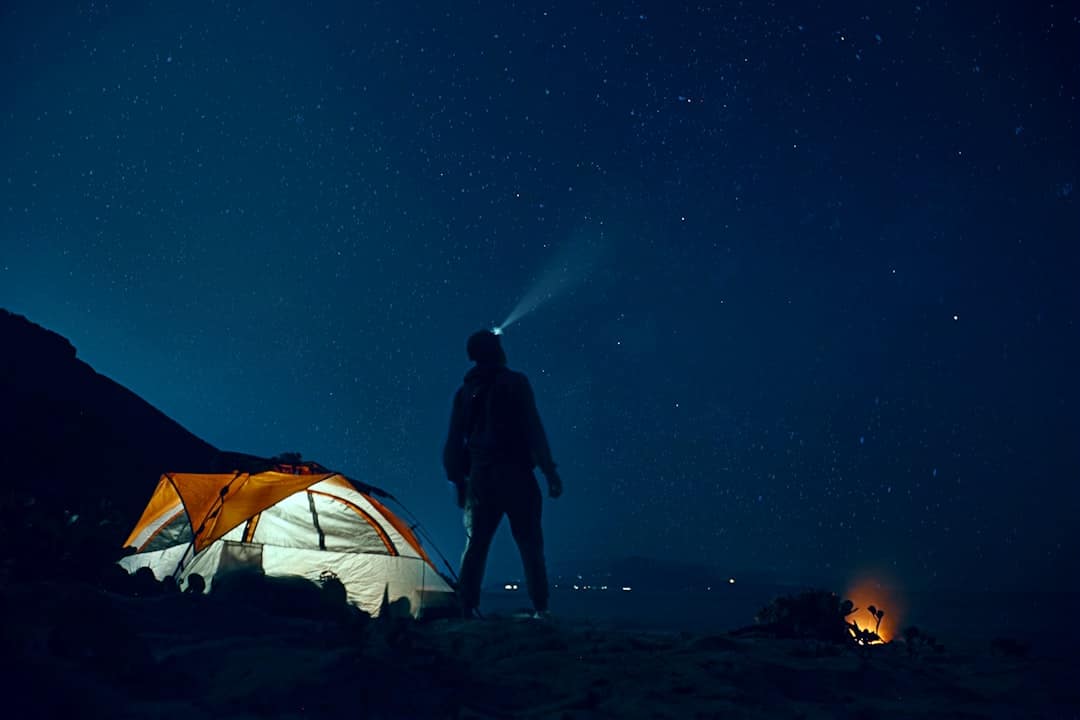 découvrez le meilleur du camping en pleine nature : sites pittoresques, activités de plein air, et moments inoubliables en famille ou entre amis. partez à l'aventure et reconnectez-vous avec la nature !