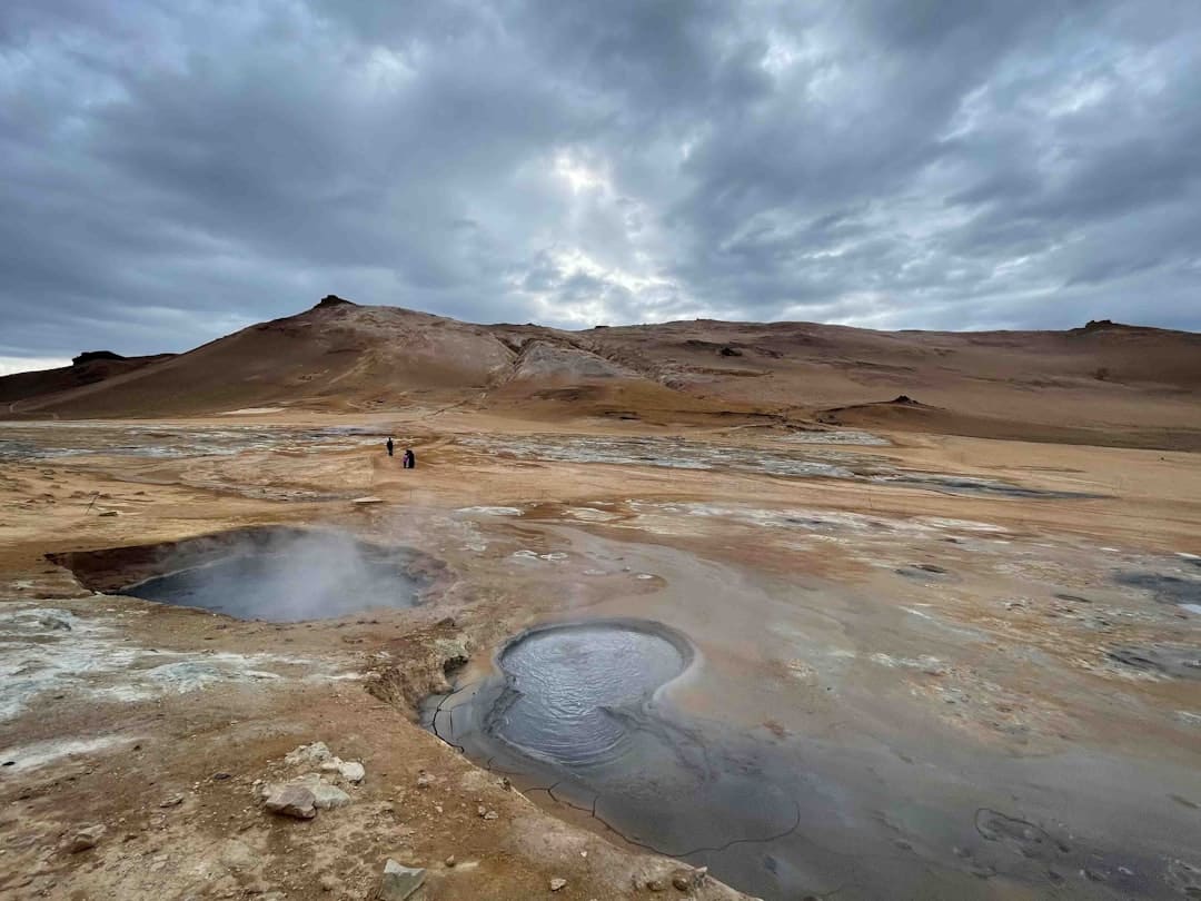 découvrez l'écotourisme, une approche de voyage responsable qui préserve l'environnement tout en vous offrant une expérience authentique. explorez des destinations durables, plongez dans la nature et contribuez à la conservation des écosystèmes locaux. partez à l'aventure tout en respectant la planète!